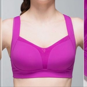 EUC Lululemon Ta Ta Tamer II sz 34D purple fuchsia